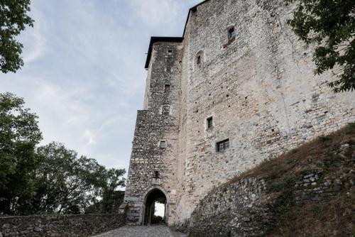 MATRIMONIO-ROCCA-DI-ANGERA-ESTELLA-LANTI-NP_0590